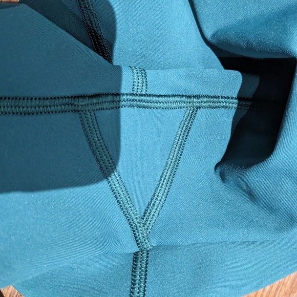 Lululemon Seek the Heat Tight * 28" - Green Jasper - Picture 9 of 13